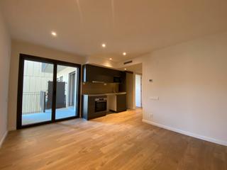 Lloguer Pis a Ca n'Aurell. Pis nou a estrenar 1 habitació amb sortida i plaça d'aparcament!
