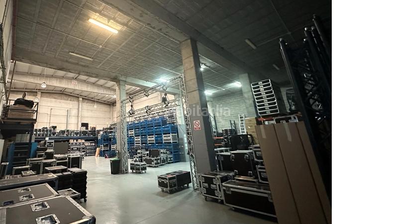 Foto d2beb0e0-8630-4c86-8a4a-cb91925e9d87. Rent industrial building with heating in El Pla Sant Feliu de Llobregat