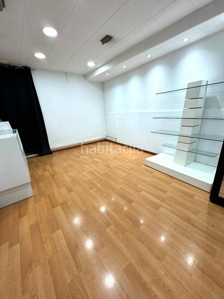 Foto 11b5f92c-6578-478f-8f7e-31a5f6f362fa. Local comercial local en venta en pleno centro en Manresa