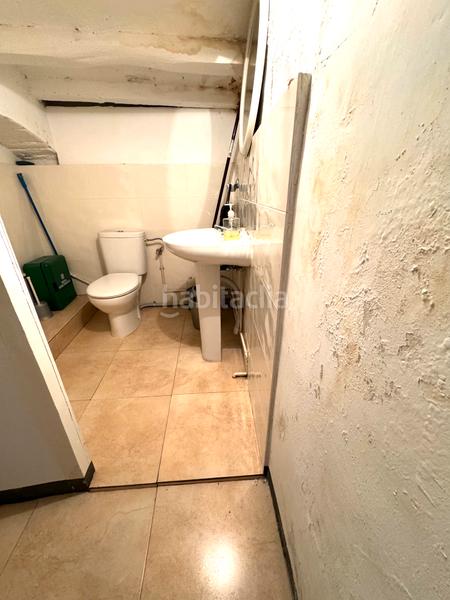 Foto b4009d9c-847c-4086-8288-3d3d887570bc. Local comercial local en venta en pleno centro en Manresa