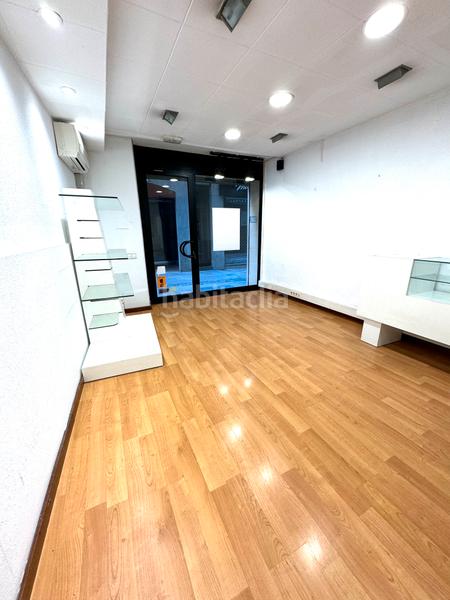 Foto f5c7c504-df2c-461a-a3b9-8b3fcae65820. Local comercial local en venta en pleno centro en Manresa