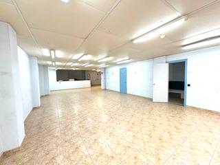 Local Comercial en Sant Joan de Vilatorrada. Local comercial en venta, o alquiler opción compra en sant joan