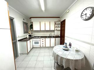 Pis a Font dels Capellans - Sagrada Familia. Piso de 4 habitaciones en manresa