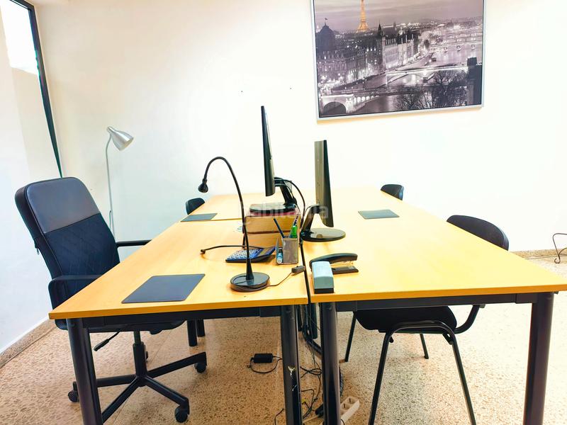 Foto e64f6009-444c-4e0a-845f-58ab8e683b4c. Lloguer local comercial amb calefacció a Centre Rubí