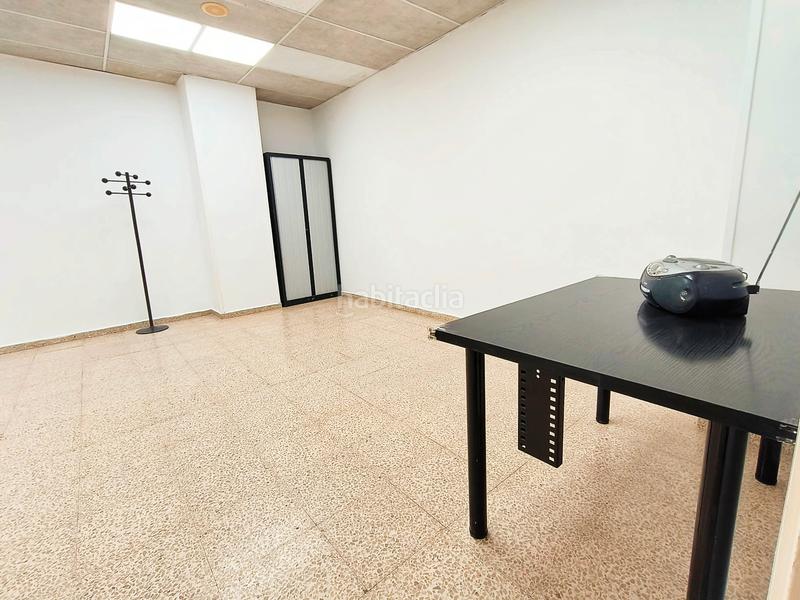 Foto 070b7619-90f6-456f-b2a7-3f20a9343a1a. Miete geschäftsraum mit heizung in Centre Rubí