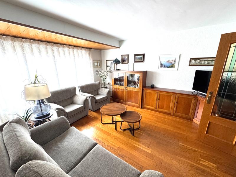 Foto 7b9e10bc-bcaa-483e-a0b6-74a017e8c40b. Appartement avec chauffage parking dans Poble Nou Manresa