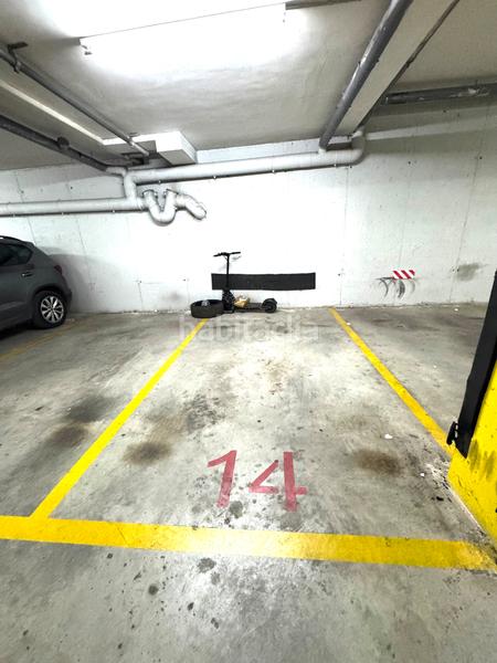 Foto 15b21fee-61e7-42ed-bb75-8563f109719a. Parking coche plaza de parking en venta en Font dels Capellans - Sagrada Familia Manresa