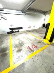 Aparcament cotxe a Font dels Capellans - Sagrada Familia. Plaza de parking en venta en manresa
