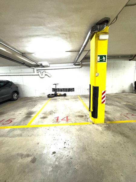 Foto f40ba07a-4aae-40a8-b644-093f01423305. Parking coche plaza de parking en venta en Font dels Capellans - Sagrada Familia Manresa