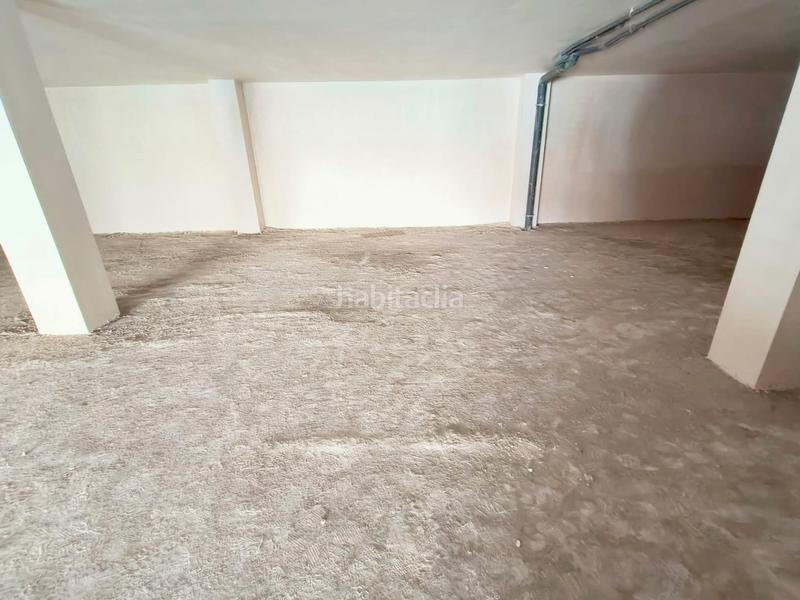 Foto 97831931-335e-4c9b-8555-f474336e2434. Local commercial dans passeig de pau claris 62 dans Rubí