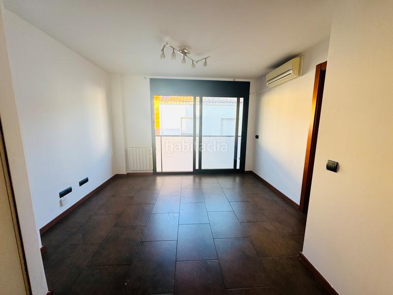 Foto 8354d9f5-c220-4516-aeab-de366ea5ef1c. Flat with heating parking in Navarcles