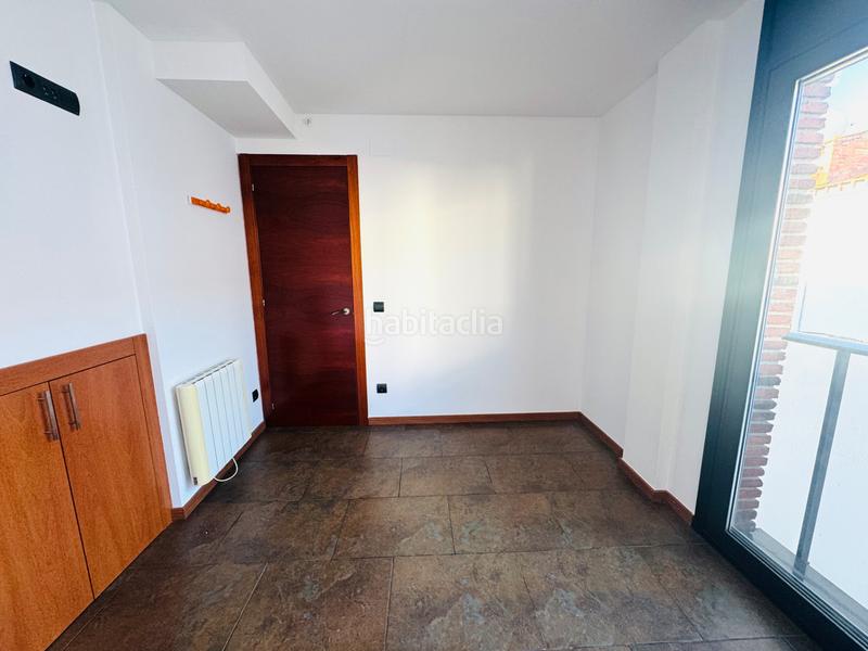 Foto b675afbe-913c-4a81-be79-44bcb7952428. Flat with heating parking in Navarcles