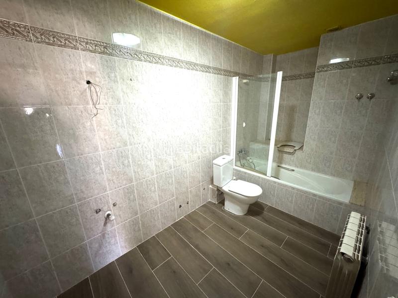 Foto 348a0e28-25eb-4625-b19c-7526870b7aa6. Zweistöckige wohnung mit heizung parking in Sant Vicenç de Castellet