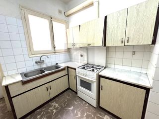 Etagenwohnung in Plaça Catalunya