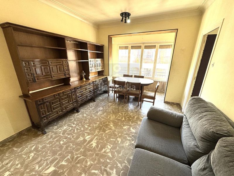 Foto 0ae7134c-0bb0-4f22-8008-d5305a8eba7c. Pis a Plaça Catalunya Manresa