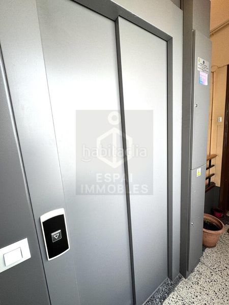 Foto fdf82583-3909-4b53-9aaf-e6f123cd8da5. Pis a Plaça Catalunya Manresa