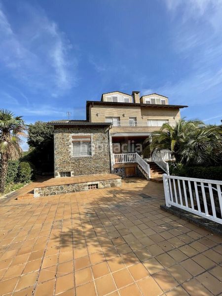Foto c5c3f351-fdd9-4574-8f6e-80707c6b4806. Chalet en Castellnou de Bages