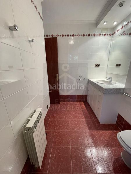 Foto f092b050-78d6-4b58-991d-25dc5bd438b9. Chalet en Castellnou de Bages