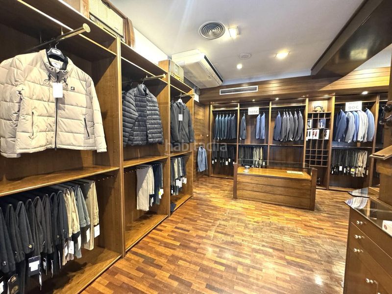 Foto 27480534-9400-40f8-b651-1c9dfa628e7f. Local comercial a Barri Antic Manresa