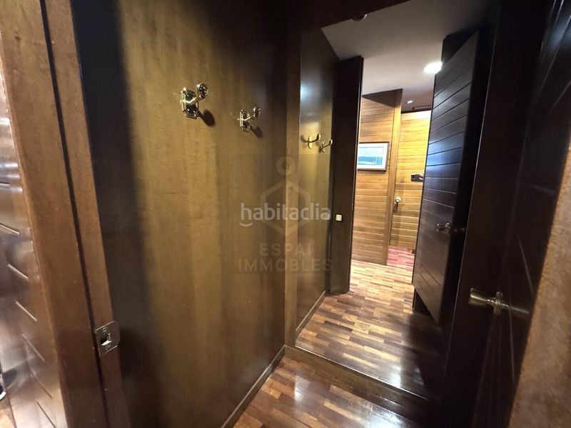 Foto 6748f513-9bed-4e96-bd35-0b4d03afe3b6. Local comercial a Barri Antic Manresa