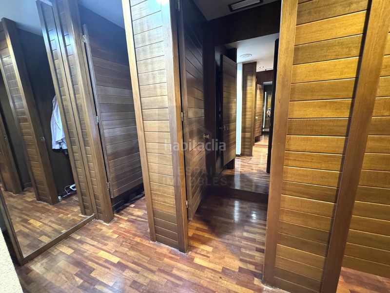 Foto 696804e0-c2bc-4369-b5eb-84ea1ab24832. Local comercial a Barri Antic Manresa