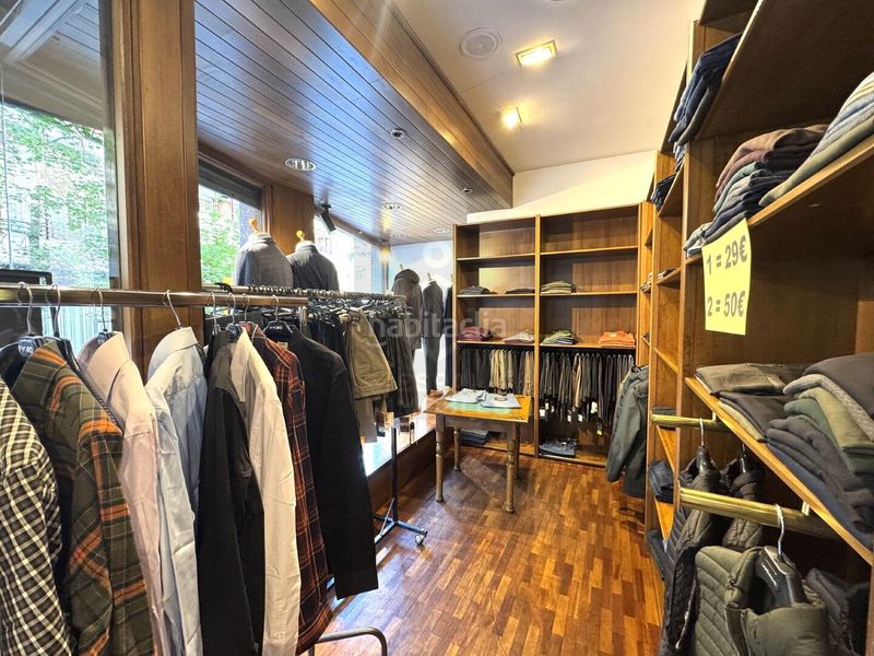 Foto 9f577b39-98c0-4a68-aee1-5b8e01db1238. Local comercial a Barri Antic Manresa