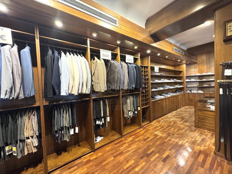 Foto bf2417c5-fd83-4fdb-889f-beeca9a19dbd. Local comercial a Barri Antic Manresa