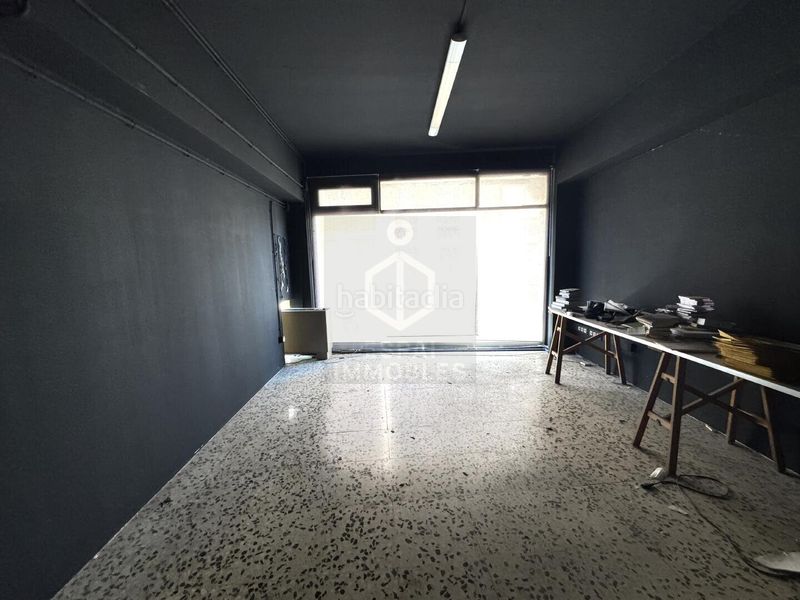 Foto 33f88865-4cc6-4d4a-aed3-a0bcd21c04d9. Local comercial a Barri Antic Manresa