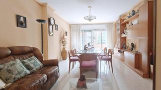 Pis  Calle joan miro. Piso amplio y luminoso en joan mir, tarragona