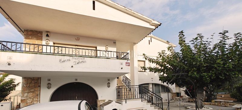 Foto d82baa47-ea76-4c6a-895a-fec3c5713af6. Xalet amb calefacció aparcament a Sant Jordi Torredembarra