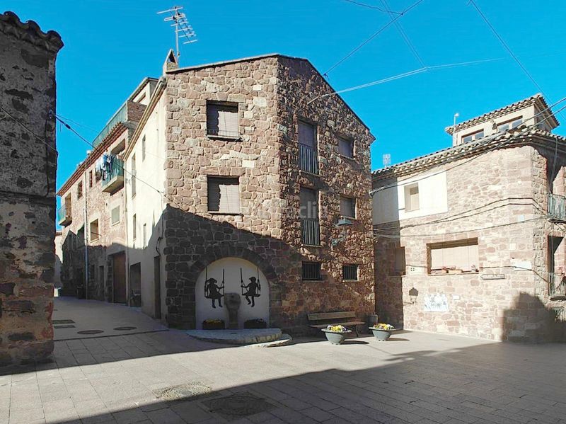 Foto b5aab4e4-2f9f-4703-ab67-91f5c082bdab. Casa amb aparcament a Prades