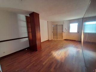 Piso  Calle cami reial. Espacioso piso en venta en c cam� reial. el vendrell