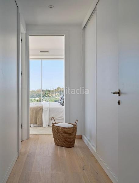 Foto c8cf91c1-d40b-4e32-b84a-9bff73273042. Chalet mit parking pool in Valdeolletas - Las Cancelas - Xarblanca Marbella