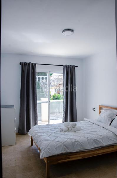 Foto 7c653479-ba91-467b-8c88-e79cae5a2976. Rent chalet with parking pool in Riviera del Sol Mijas