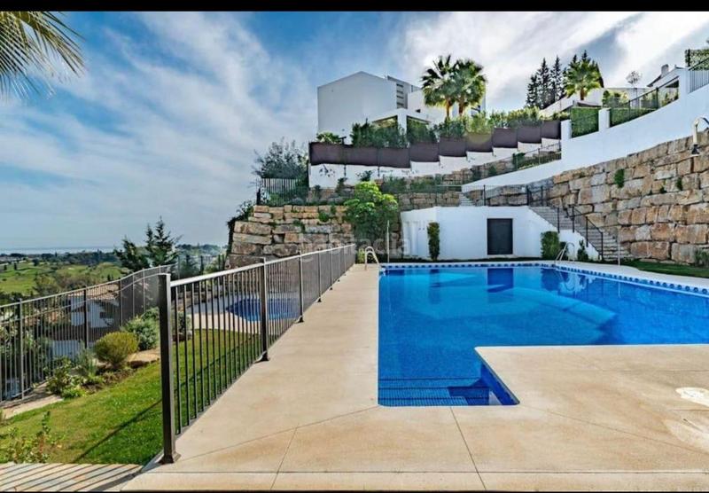 Foto a0e1cd5a-8d65-4927-bfe4-3784207c65f0. Affitto piccolo appartamento con parcheggio piscina in Benahavís