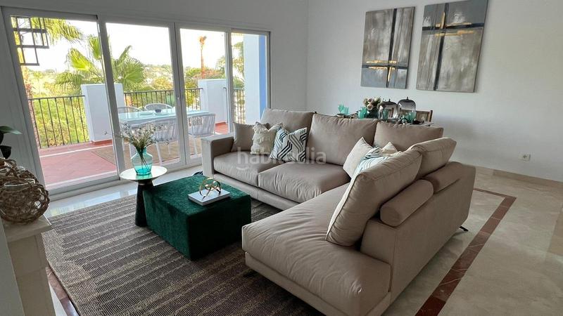 Foto 96d2075a-28a4-4e36-8aa8-31b07b9b5907. Alquiler apartamento espectacular piso en El Paraíso Benahavís