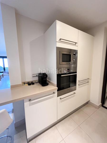 Foto 52f51ab7-d02a-442f-bdc6-2f5c3ba67d74. Apartamento estupendo piso en urbanización de lujo con espectaculares vistas al mar en Marbella