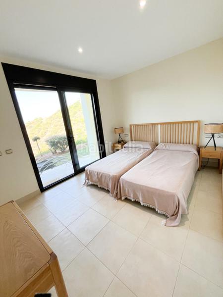 Foto eaab81a0-057b-430a-a810-26ac584fb008. Apartamento estupendo piso en urbanización de lujo con espectaculares vistas al mar en Marbella