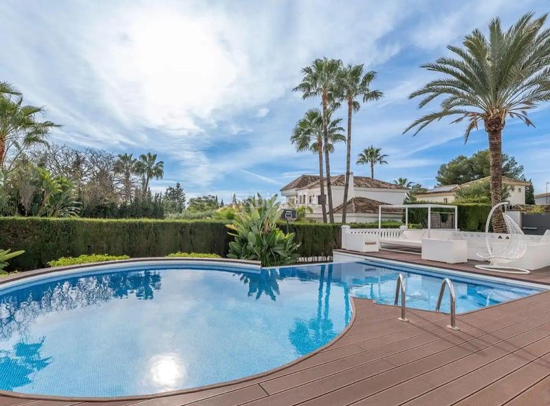 Foto 2f4df22f-1b32-4e12-a703-0b1a1b03d0d1. Chalet exclusiva villa en elviria en Santa María Marbella
