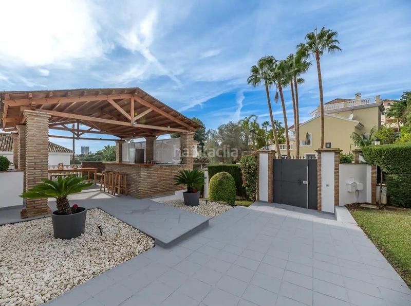 Foto 575aeec5-e756-4b5f-ae54-fe05639ba4fc. Chalet exclusiva villa en elviria en Santa María Marbella
