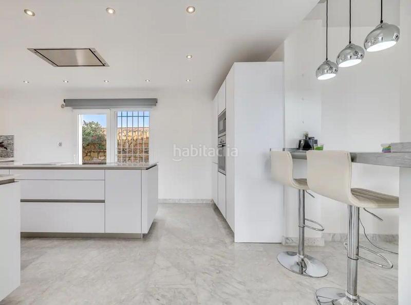 Foto 5c8969c5-5280-4c4a-b34c-90caf459fa9a. Chalet exclusiva villa en elviria en Santa María Marbella