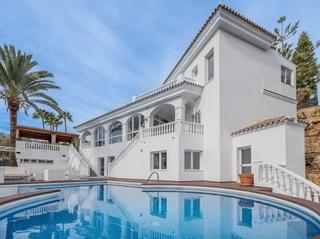 Chalet in Santa María. Exclusiva villa en elviria  marbella