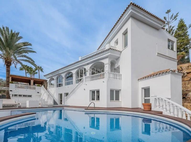 Foto e02425d7-aad9-4f74-9ce5-cc3e80e738ee. Chalet exclusiva villa en elviria en Santa María Marbella