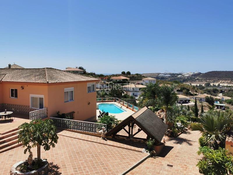 Foto 0d6ca8cd-80dd-45e9-8480-726f89bb400e. Chalet espectacular casa independiente en la cala en Mijas