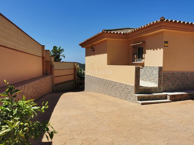 Foto 0e4fdd30-3e72-4e1b-802b-eacc2ef259c5. Chalet espectacular casa independiente en la cala en Mijas