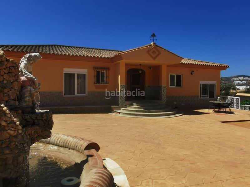 Foto 245dbecc-fcde-49ce-96c2-9cef62dd8ea4. Chalet espectacular casa independiente en la cala en Mijas