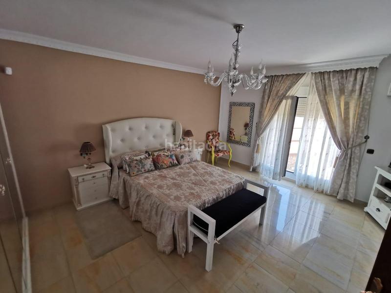 Foto 2cdb2f0e-0be7-4a05-963c-c1b1b2f6d29c. Chalet espectacular casa independiente en la cala en Mijas