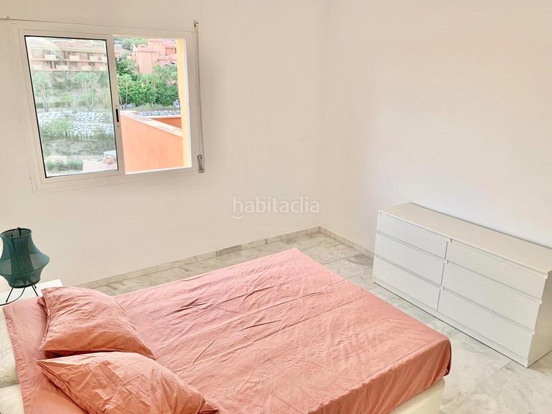 Foto d106a2c8-e572-4c08-93b1-dd505064eca5. Location attique avec parking piscine dans reserva de Marbella Marbella