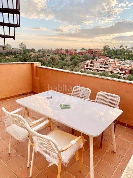 Foto 7b151d02-7c15-48a3-90a6-52c4084af585. Rent penthouse with parking pool in reserva de Marbella Marbella