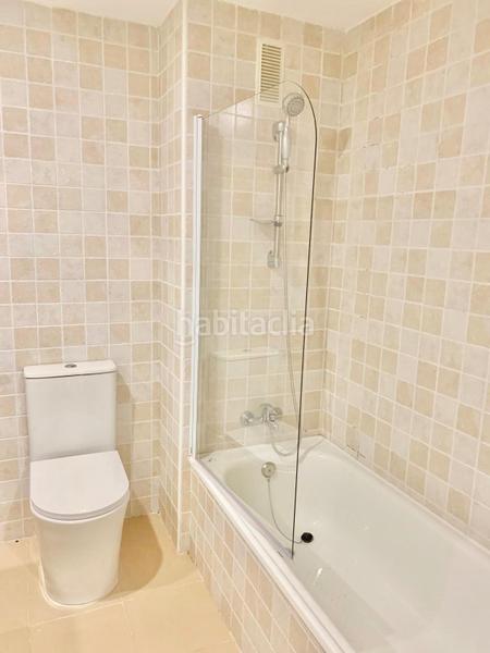 Foto c0548d9d-e311-4bf8-b730-3a2c5ee26488. Rent penthouse with parking pool in reserva de Marbella Marbella